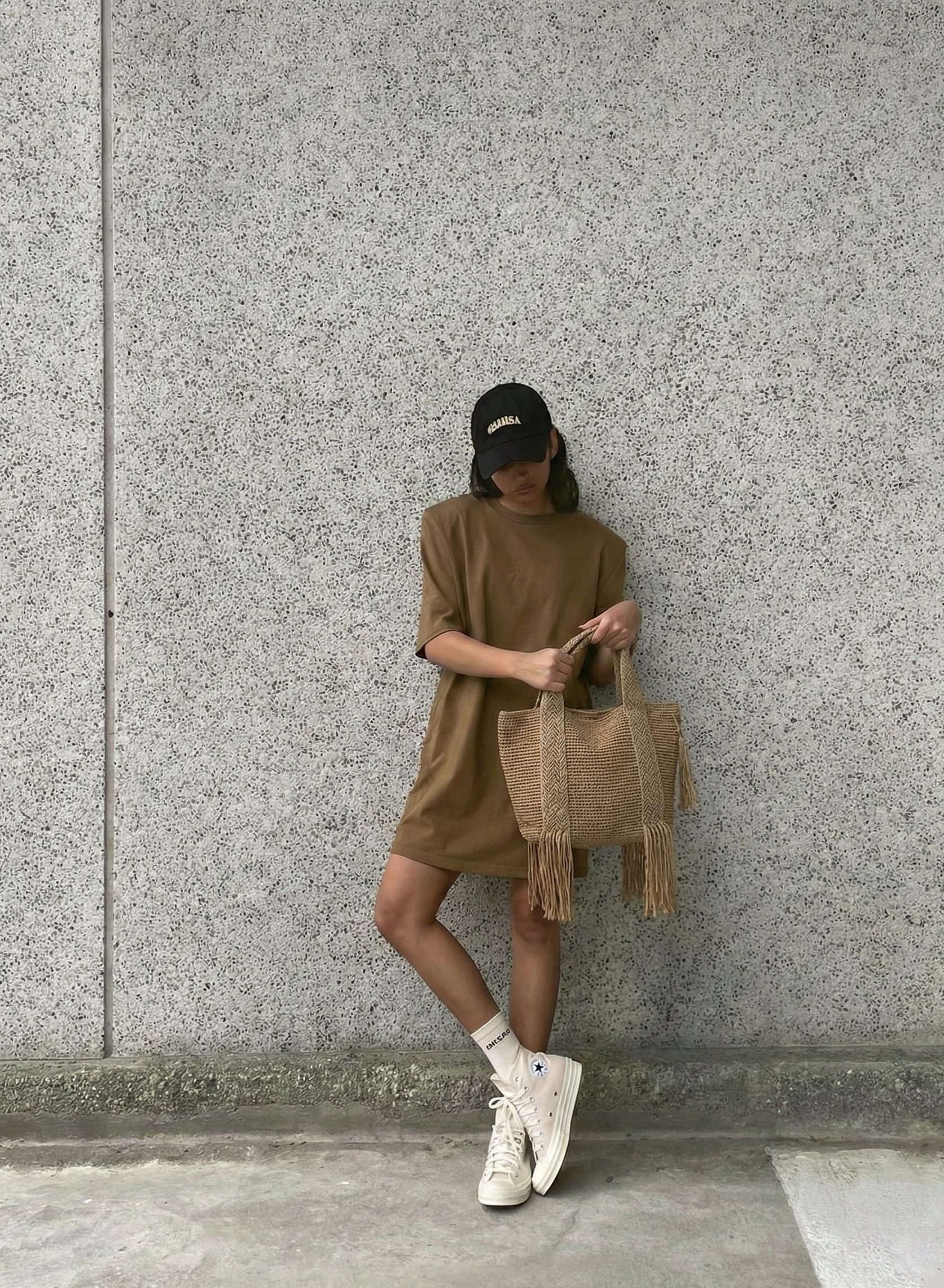Bolsa tejida a mano beige