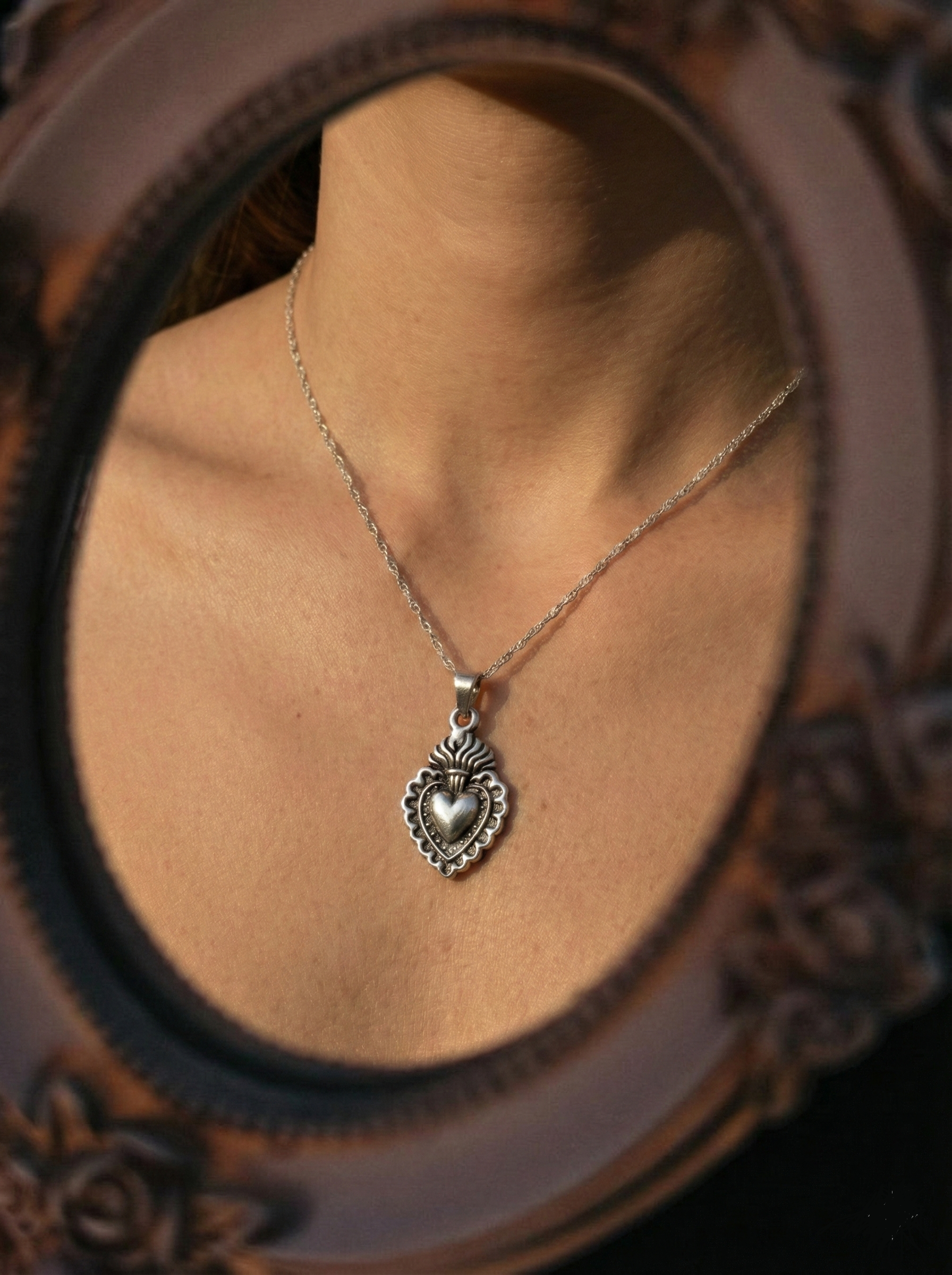 Collar con dije corazon