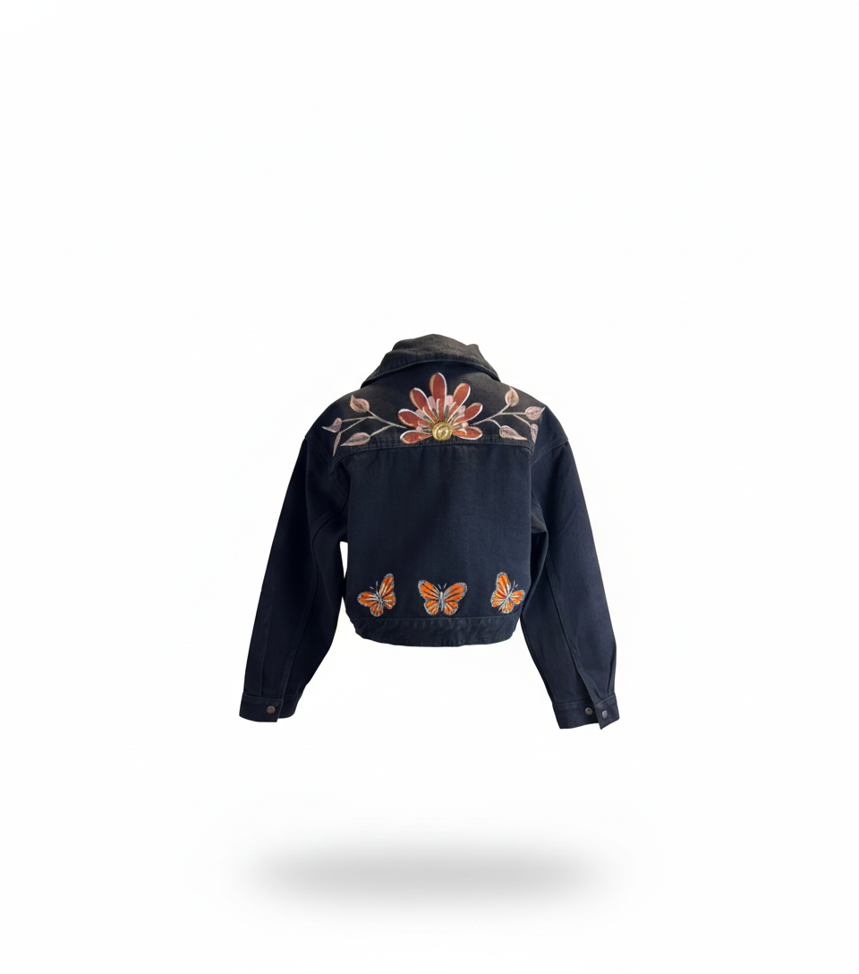 Chamarra de mezclilla pintada a mano